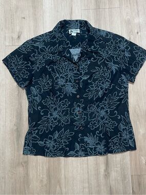 Women’s Med 100% Cotton Aloha Republic Hawaiian Shirt. Made in Hawaii, USA. 🇺🇸
